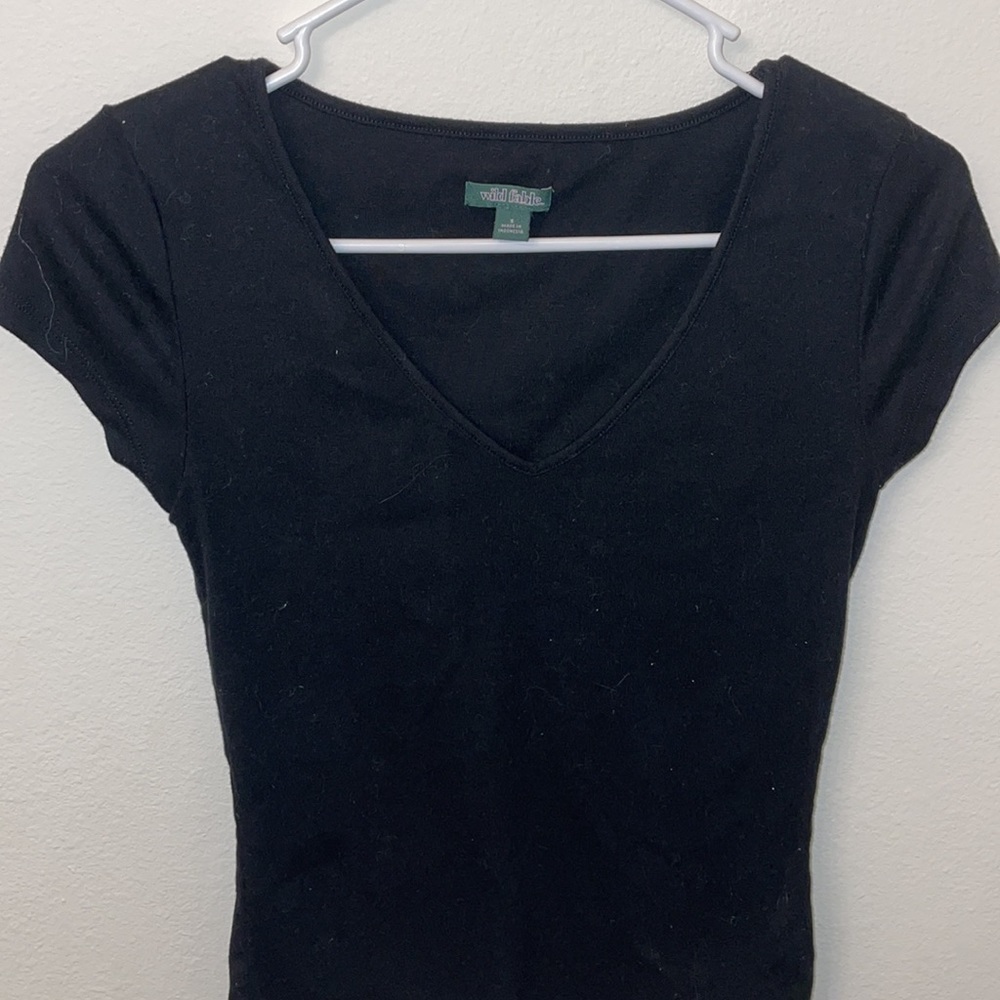 WILD FABLE BLACK TEE